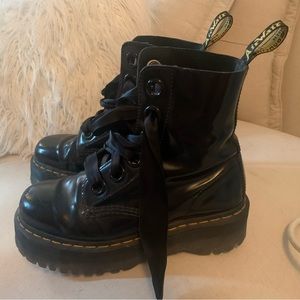 DR MARTENS MOLLY WOMEN'S LEATHER PLATFORM BOOTS